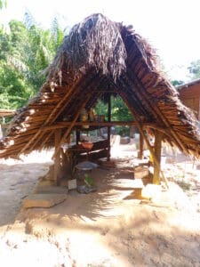 Gunsi dorpswandeling - Suriname rondreis - Around The World Travel