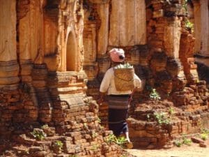 Dag 13 Indein - Myanmar Around The World Travel