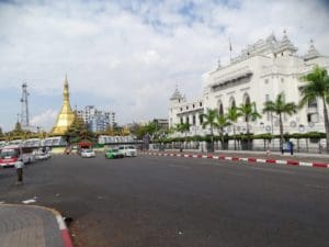 Day 01 Yangon - Sule Pagoda & City Hall - Myanmar rondreis Around The World Travel
