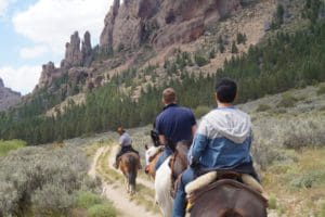 15 Paardrijtocht inclusief traditionele Argentijnse Asado en transfers | Patagonie rondreis argentinie - Around The World Travel